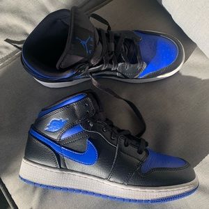Jordan 1 Royal mid
